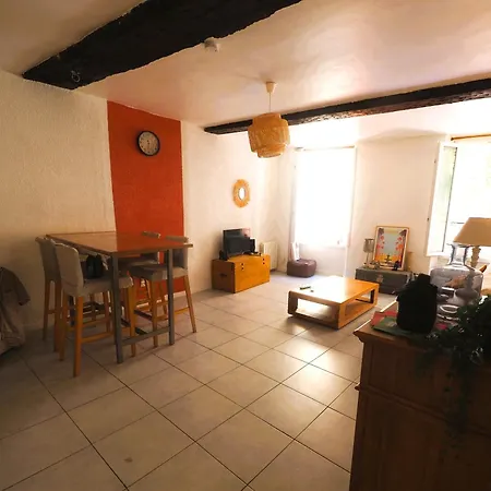 Apartmán Voltaire Yourhosthelper *